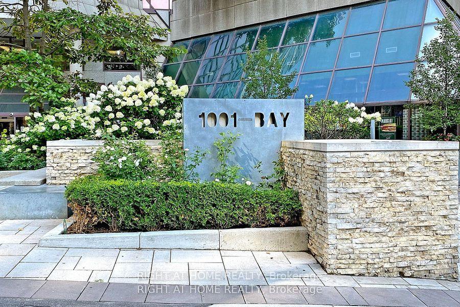 Photo 30 of Unit 2111, 1001 Bay Street, Toronto, Bay Street Corridor — HOMEH