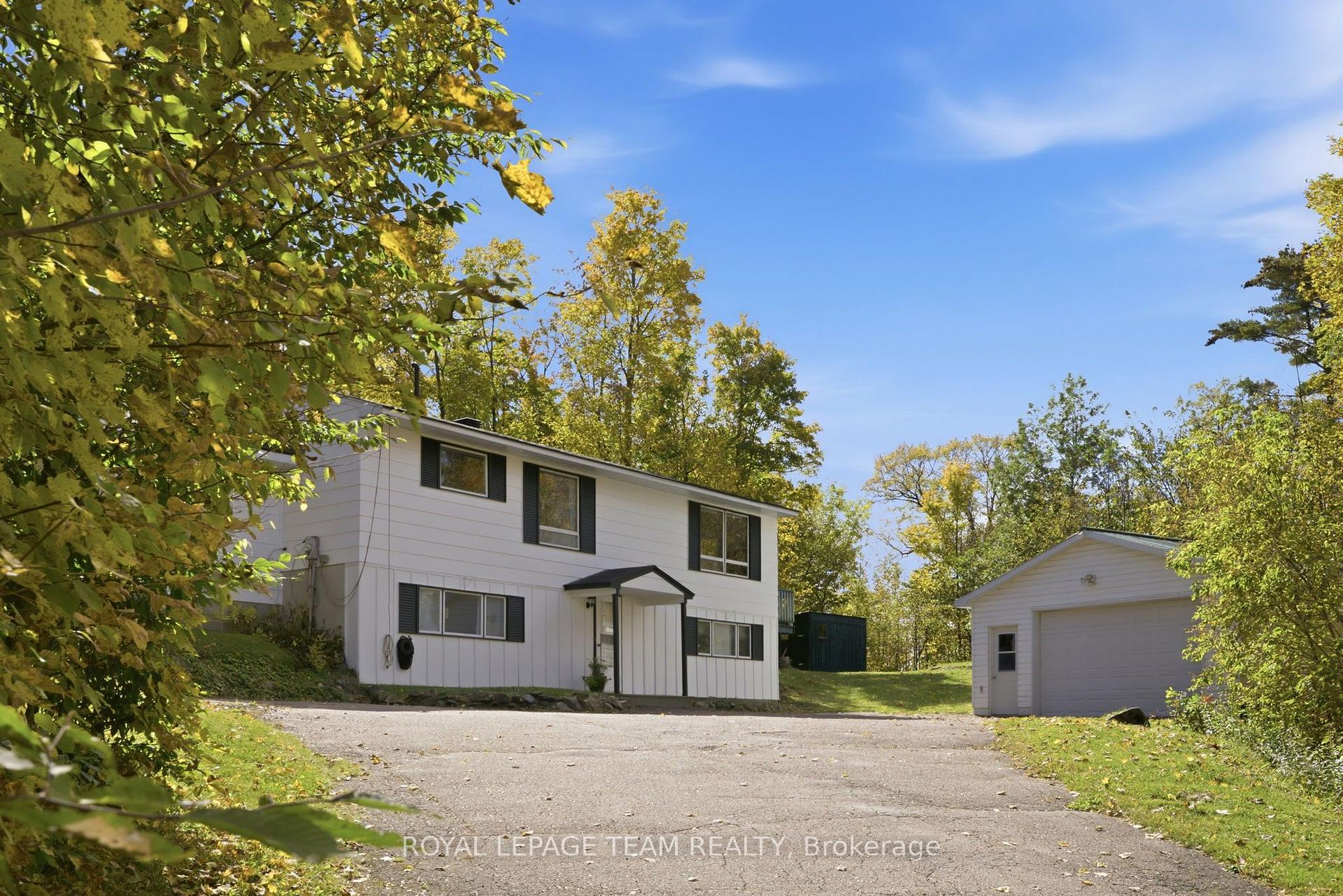 Photo 2 of 4775 Calabogie Road, Greater Madawaska, Greater Madawaska — HOMEH