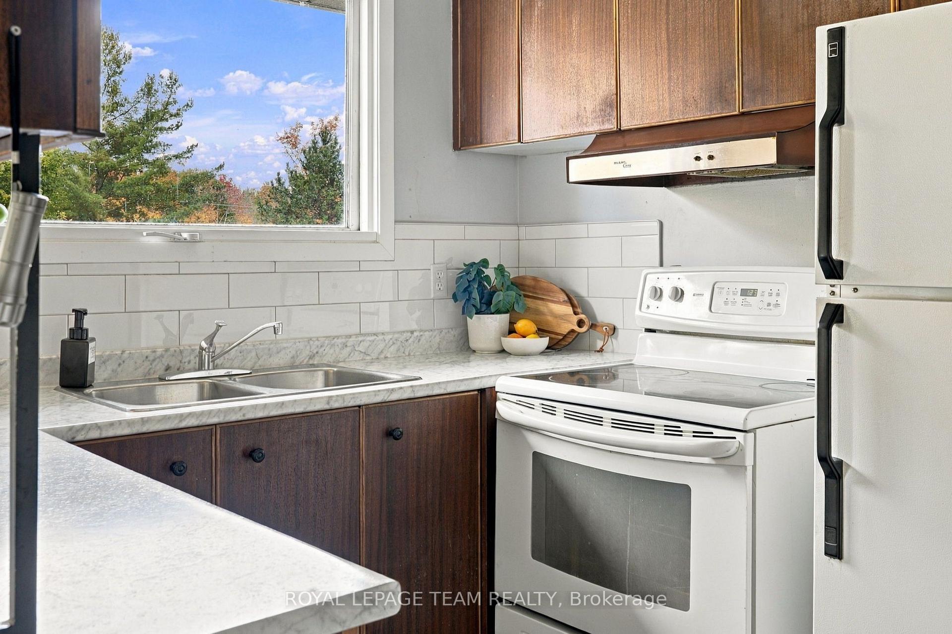Photo 12 of 4775 Calabogie Road, Greater Madawaska, Greater Madawaska — HOMEH