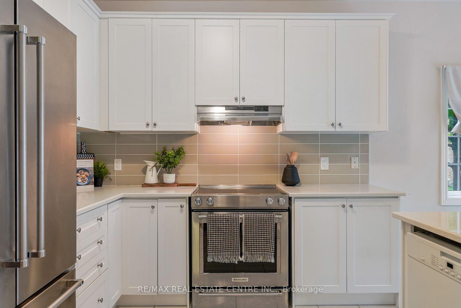 Photo 22 of 18 Seedhouse Road, Brampton, Sandringham-Wellington — HOMEH