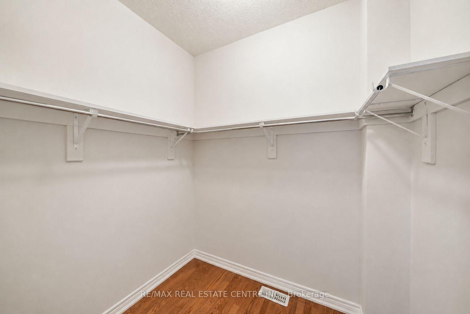 Photo 28 of 18 Seedhouse Road, Brampton, Sandringham-Wellington — HOMEH