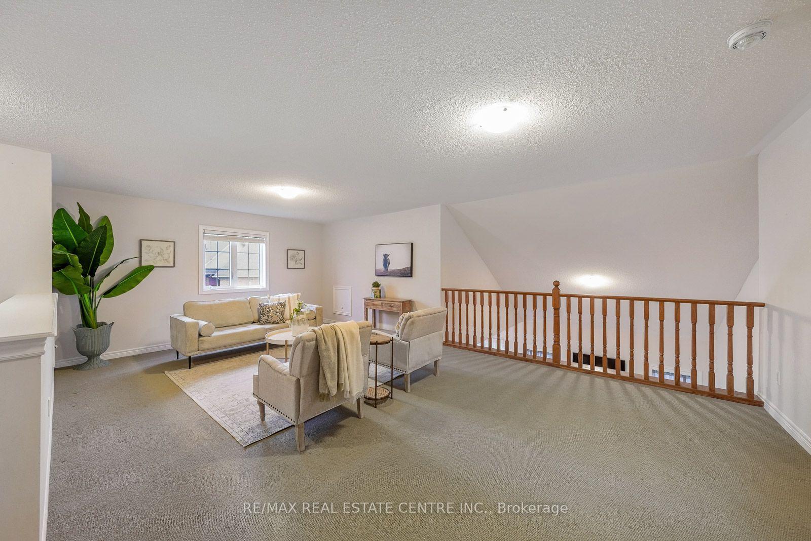 Photo 33 of 18 Seedhouse Road, Brampton, Sandringham-Wellington — HOMEH