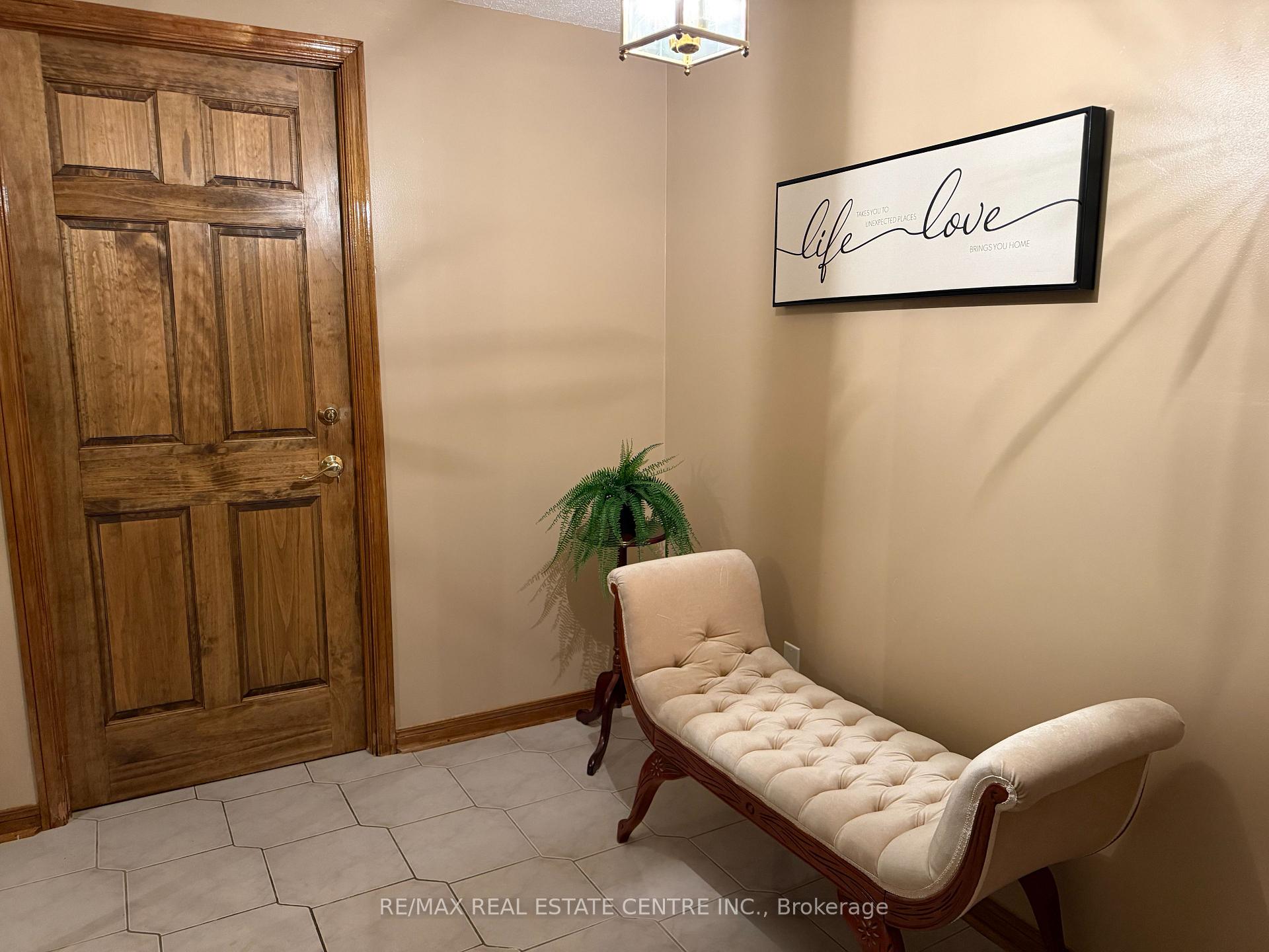 Photo 2 of 4175 Starlight Crescent, Mississauga, Rathwood — HOMEH