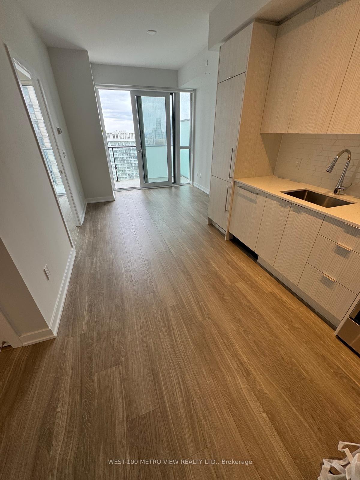 Photo 2 of Unit 2402, 430 Square One Drive, Mississauga, Creditview — HOMEH