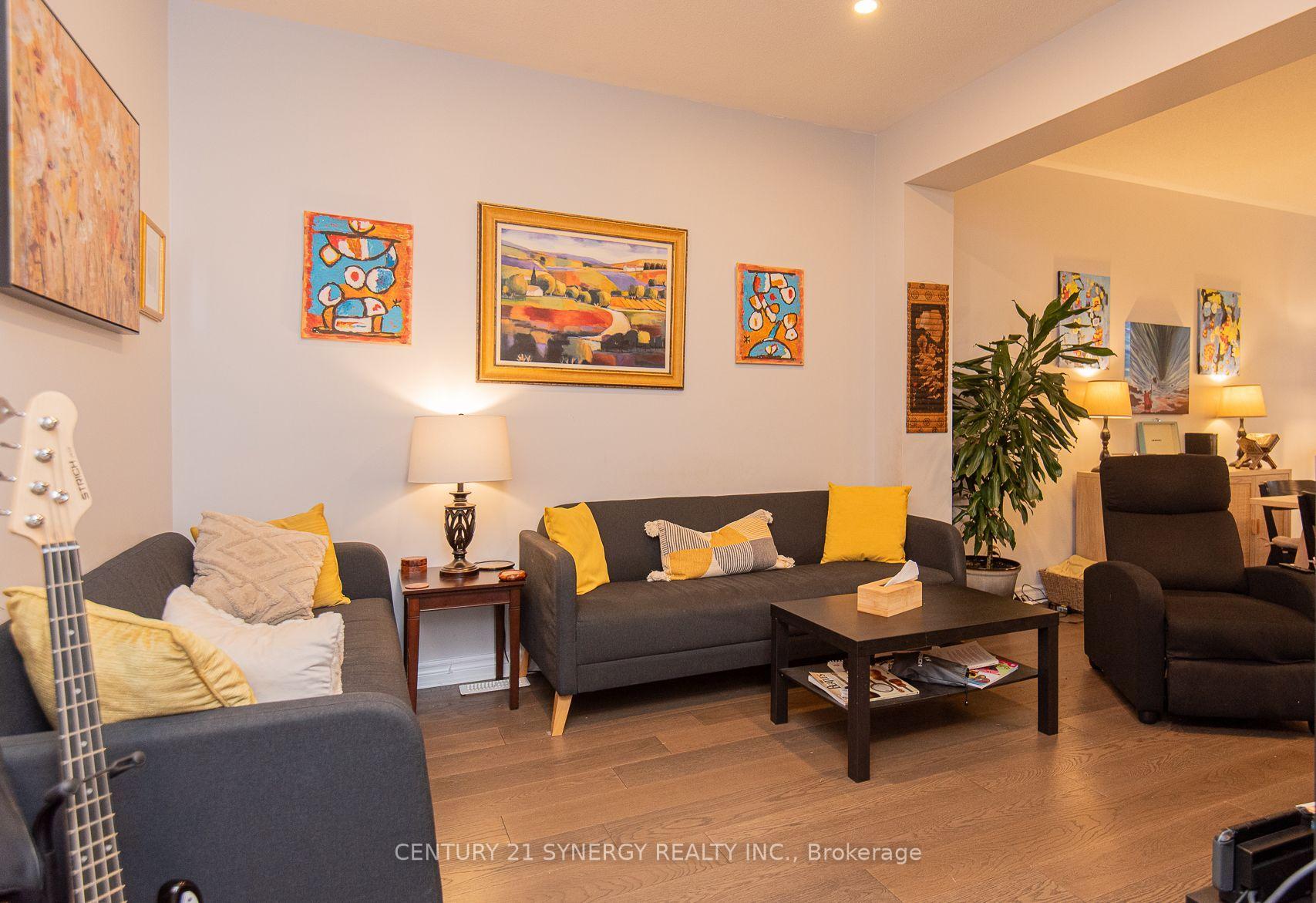 Photo 14 of 2025 Pennyroyal Crescent, Ottawa, Notting Hill/Summerside — HOMEH