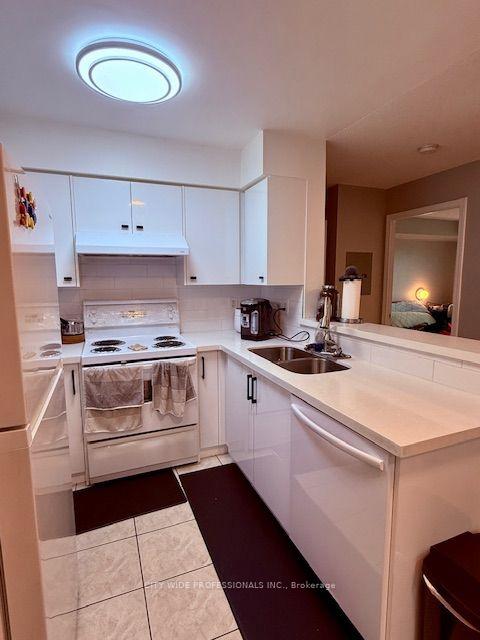 Photo 11 of Unit 509, 39 Oneida Crescent, Richmond Hill, Langstaff — HOMEH