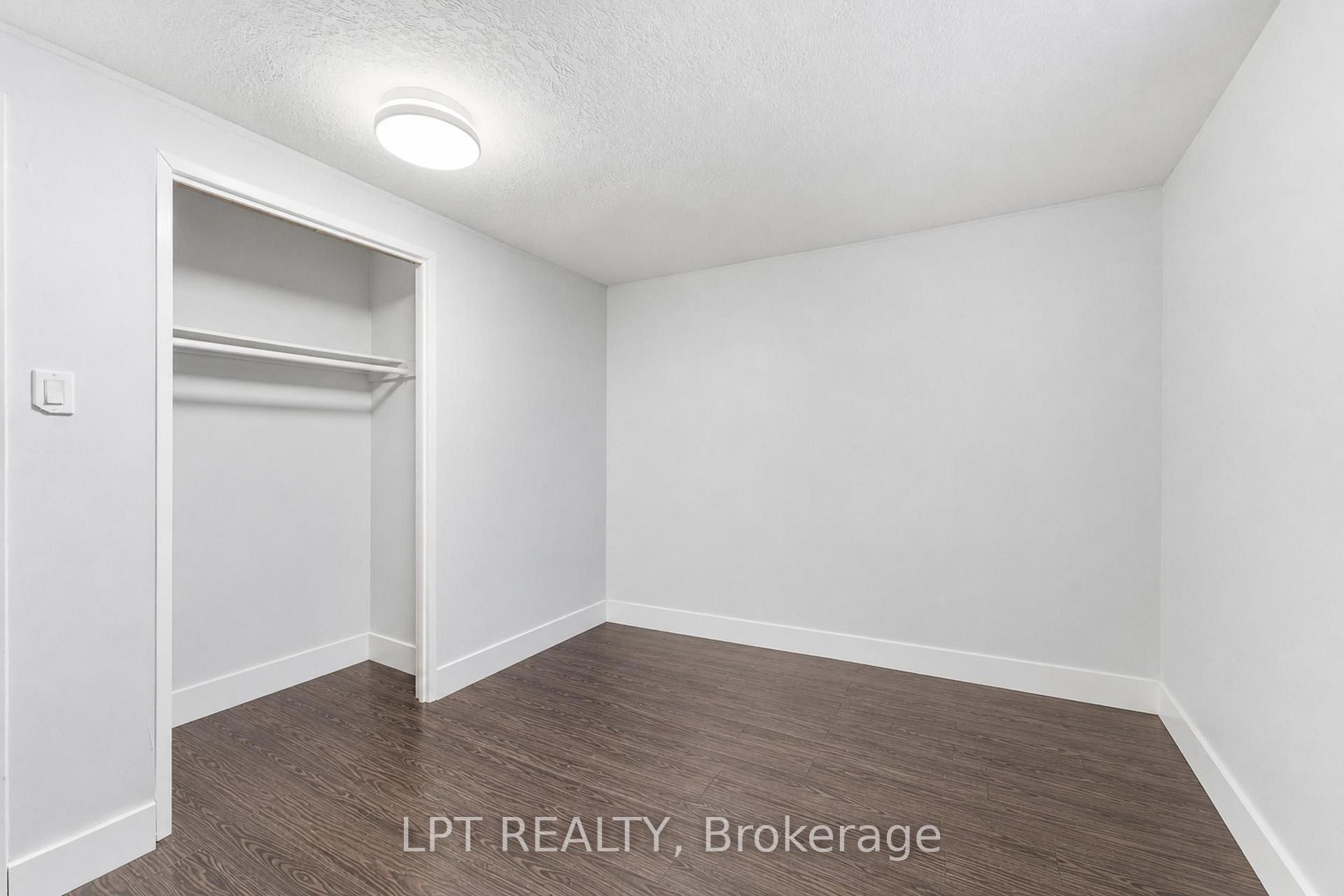 Photo 14 of 208 Deveron Crescent, London, South T — HOMEH