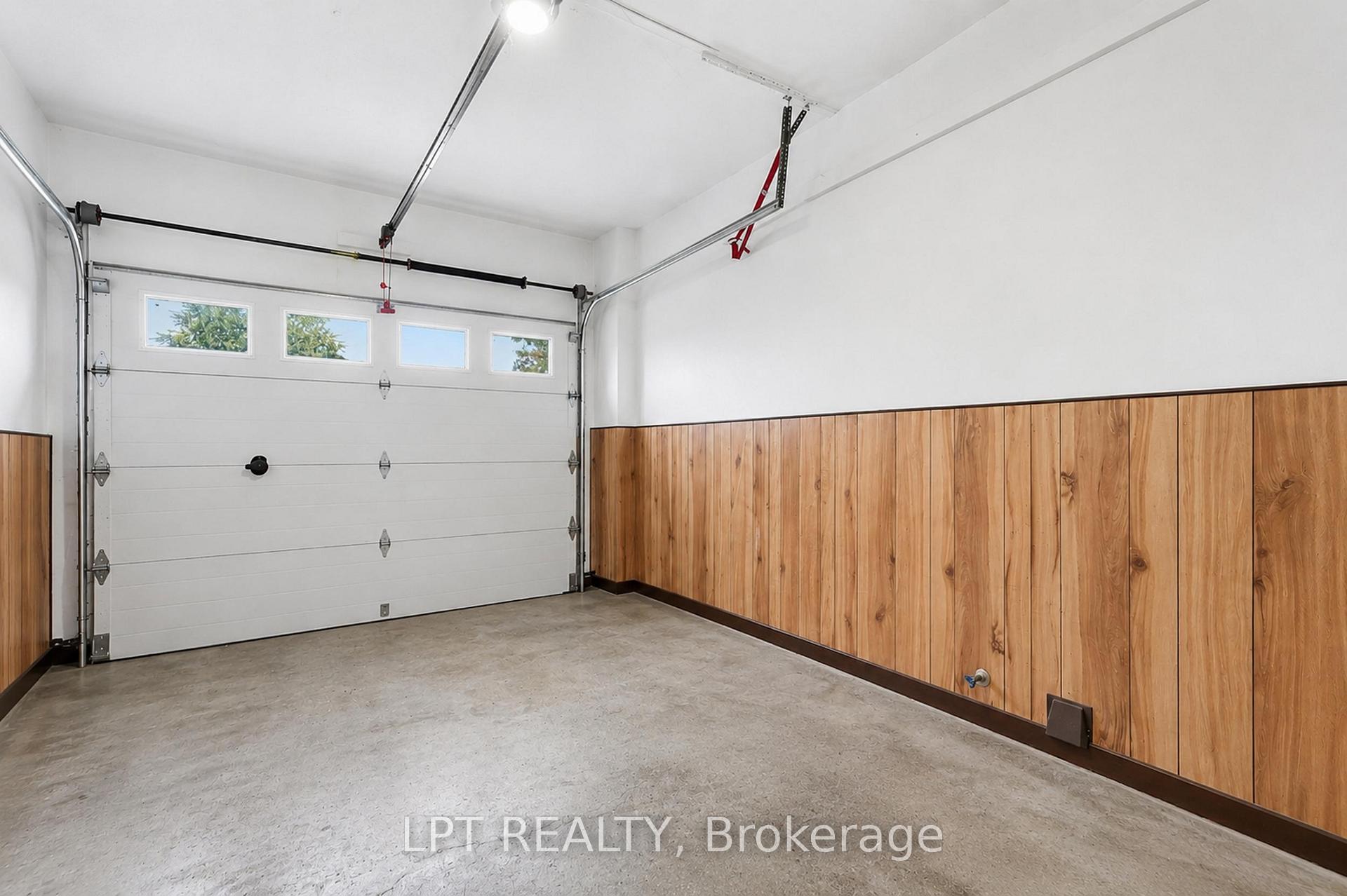 Photo 34 of 208 Deveron Crescent, London, South T — HOMEH