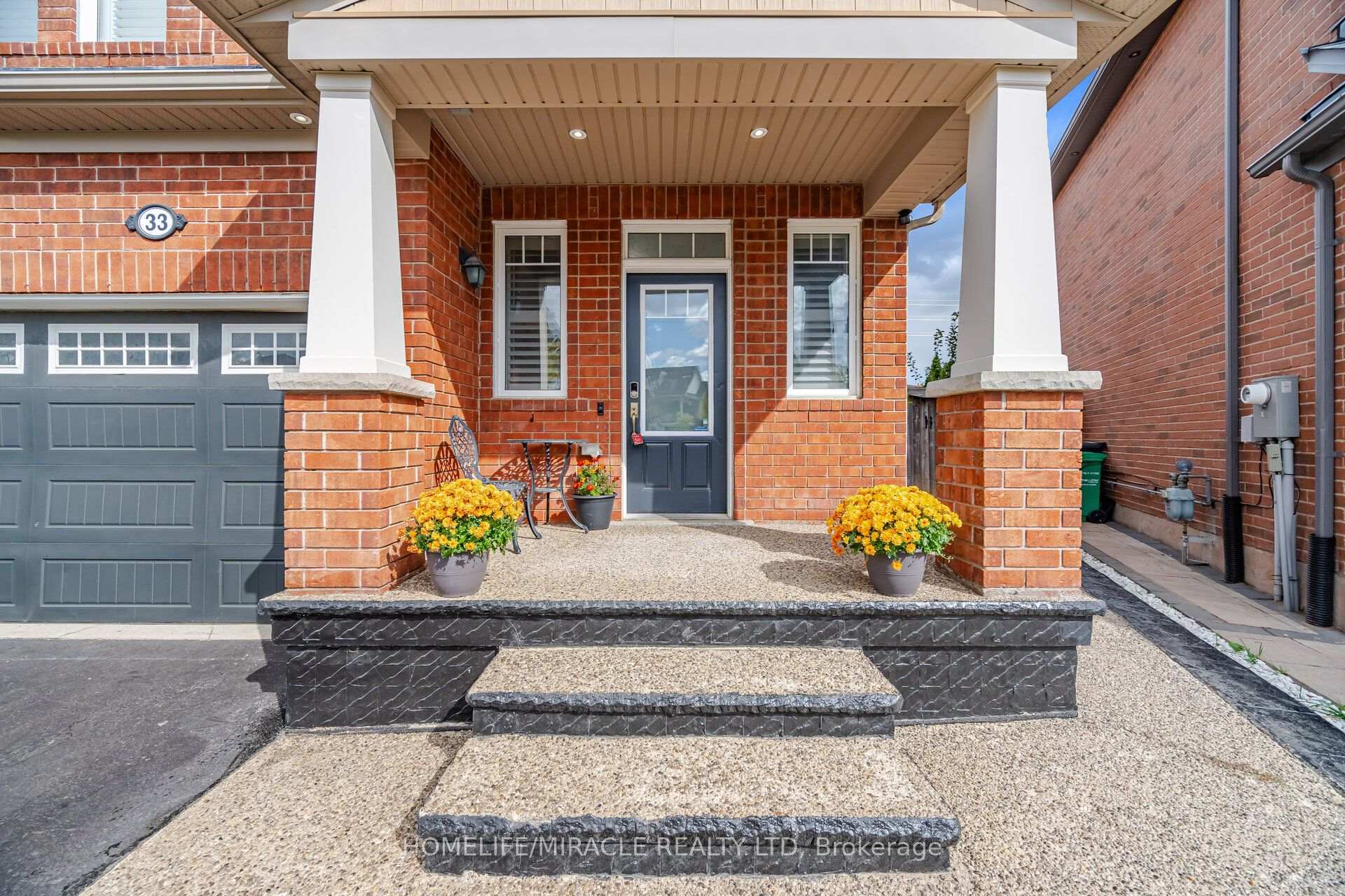 Photo 6 of 33 Klemscott Road, Brampton, Fletcher's Meadow — HOMEH