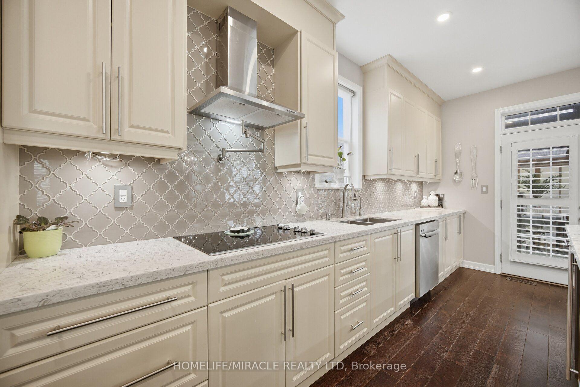 Photo 14 of 33 Klemscott Road, Brampton, Fletcher's Meadow — HOMEH