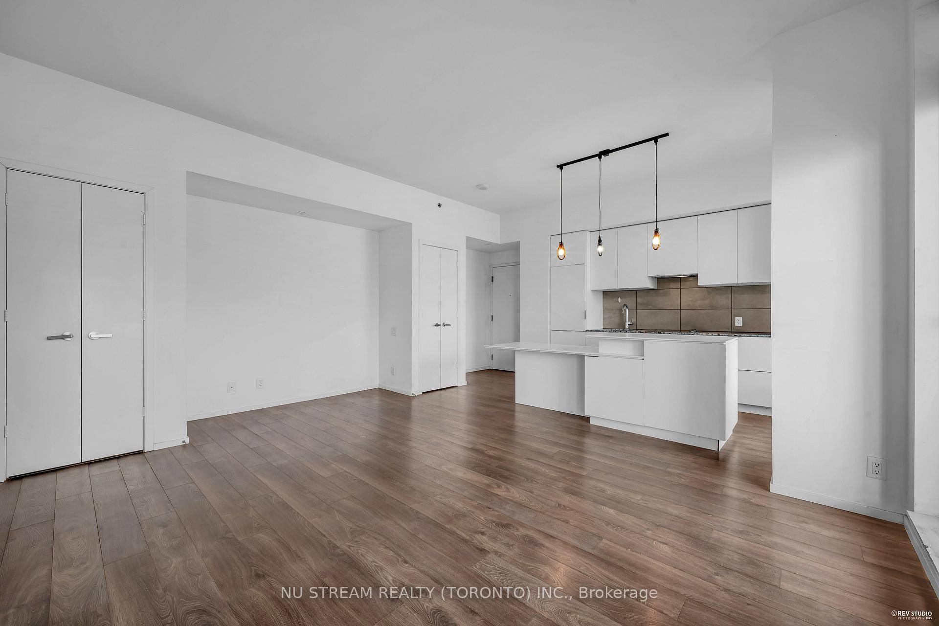 Photo 8 of Unit 4806, 5 St Joseph Street, Toronto, Bay Street Corridor — HOMEH