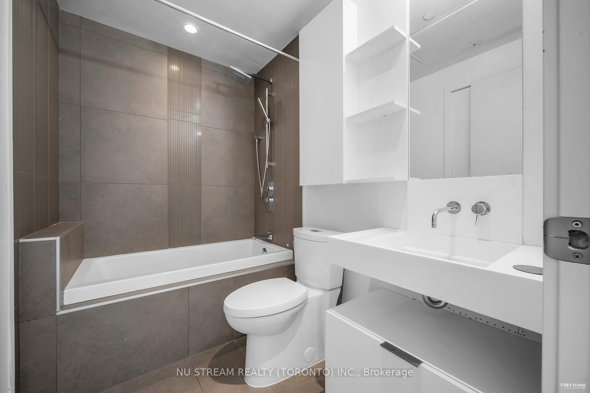 Photo 12 of Unit 4806, 5 St Joseph Street, Toronto, Bay Street Corridor — HOMEH