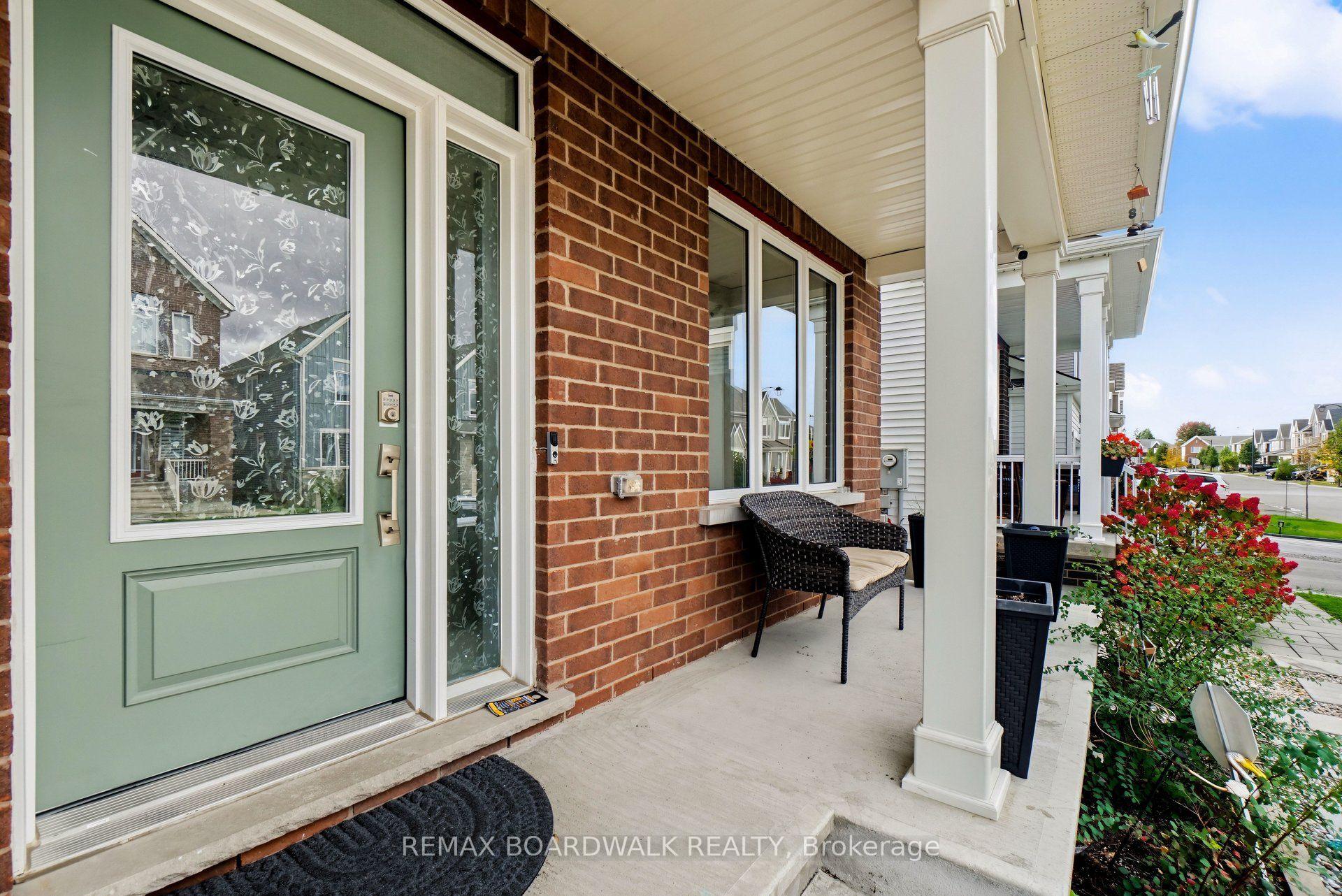 Photo 4 of 1008 Carden Lane, Ottawa, Chapel Hill South - Orleans Village — HOMEH
