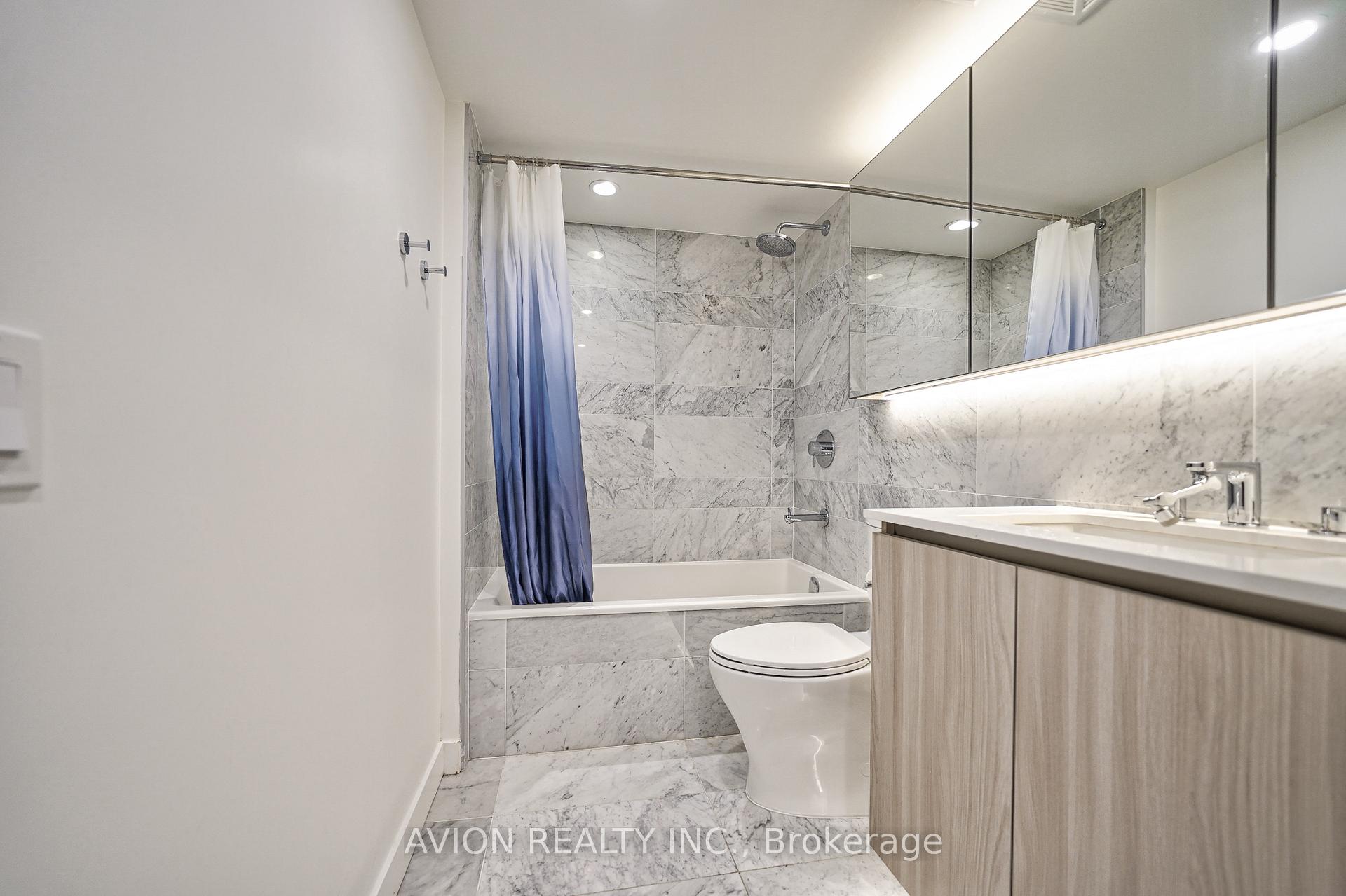 Photo 5 of Unit 1916, 17 Bathurst Street, Toronto, Waterfront Communities — HOMEH