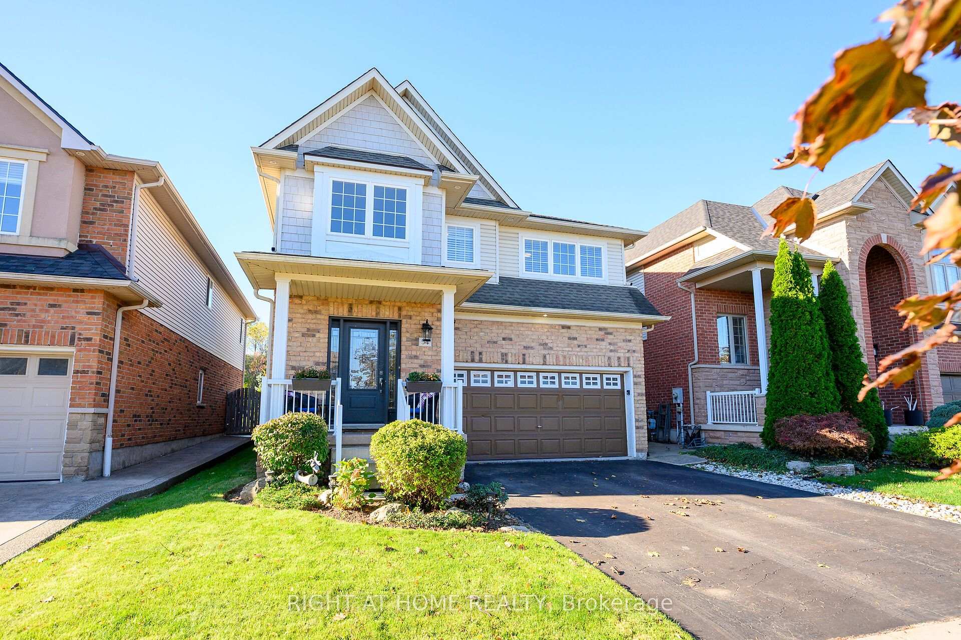 Photo of 54 Vinifera Drive