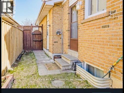 Photo 2 of 84 Simmons Boulevard, Brampton, Madoc — HOMEH
