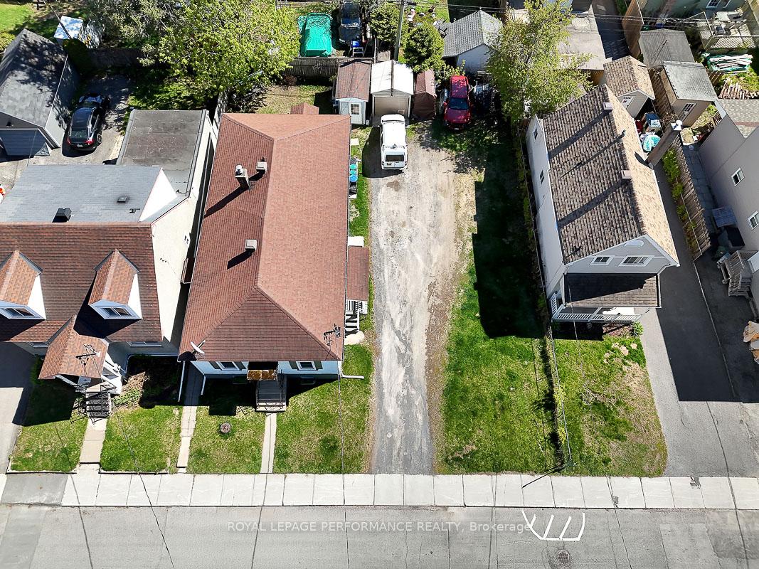 Photo 4 of 228 Carillon Street, Ottawa, Vanier — HOMEH