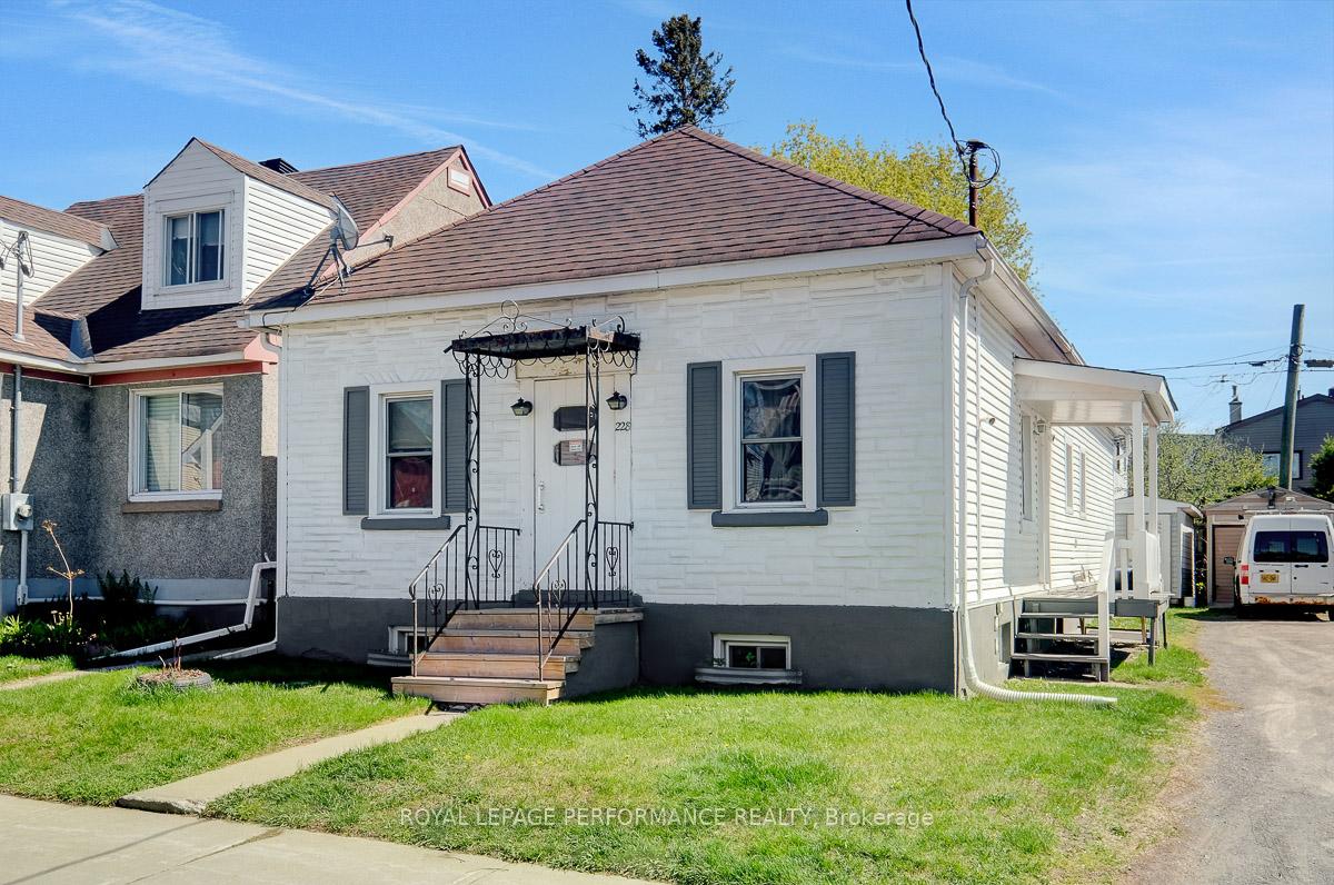 Photo 7 of 228 Carillon Street, Ottawa, Vanier — HOMEH