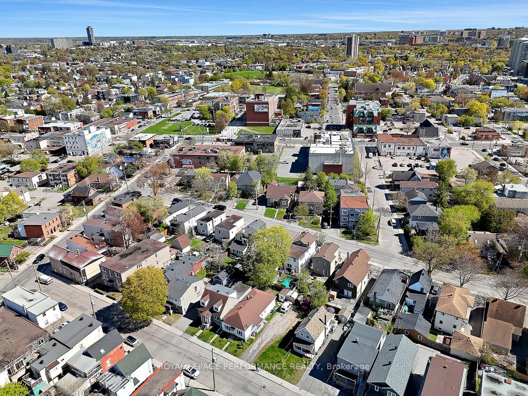 Photo 22 of 228 Carillon Street, Ottawa, Vanier — HOMEH