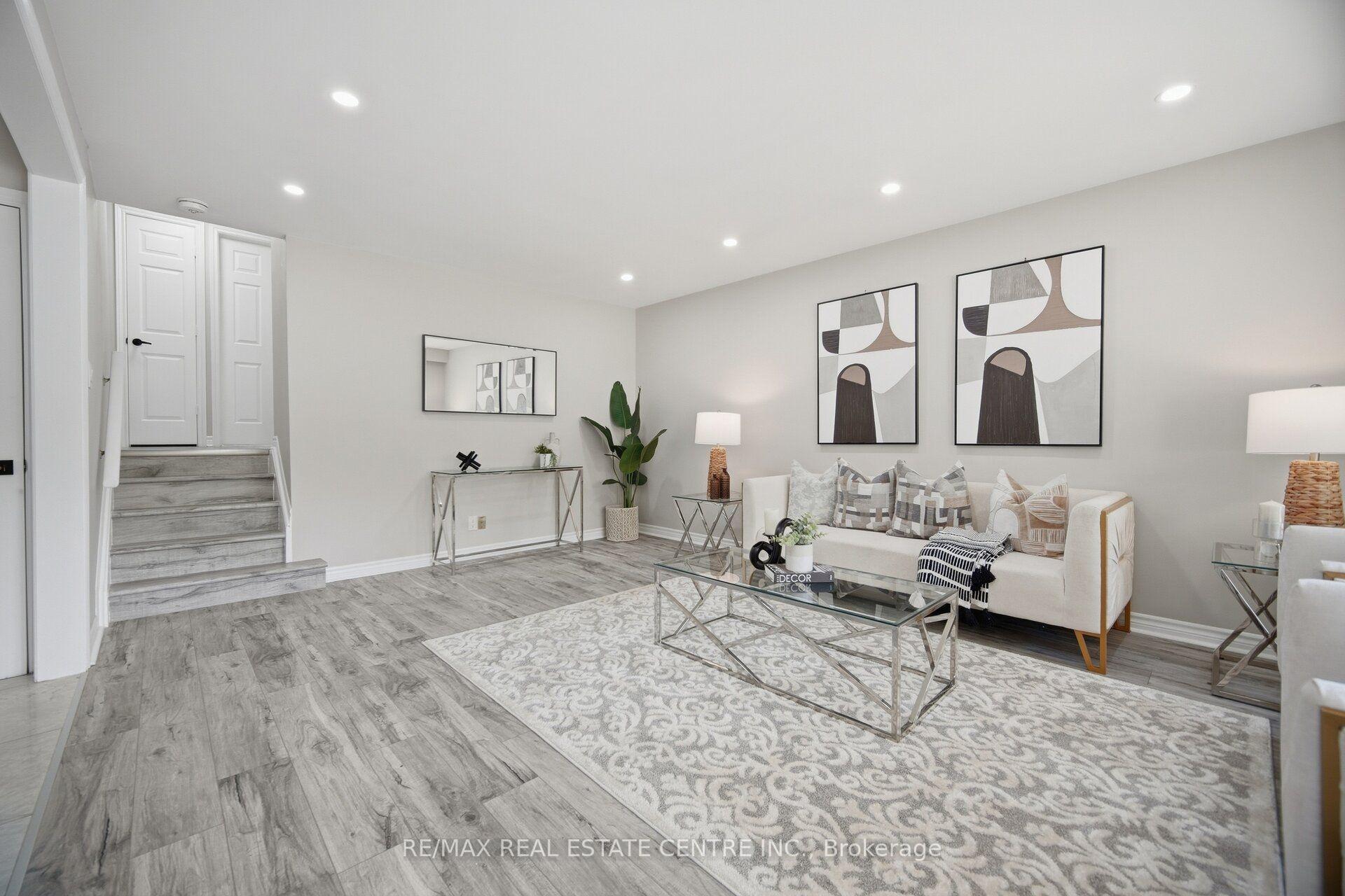 Photo 6 of 2134 Meadowbrook Road, Burlington, Mountainside — HOMEH