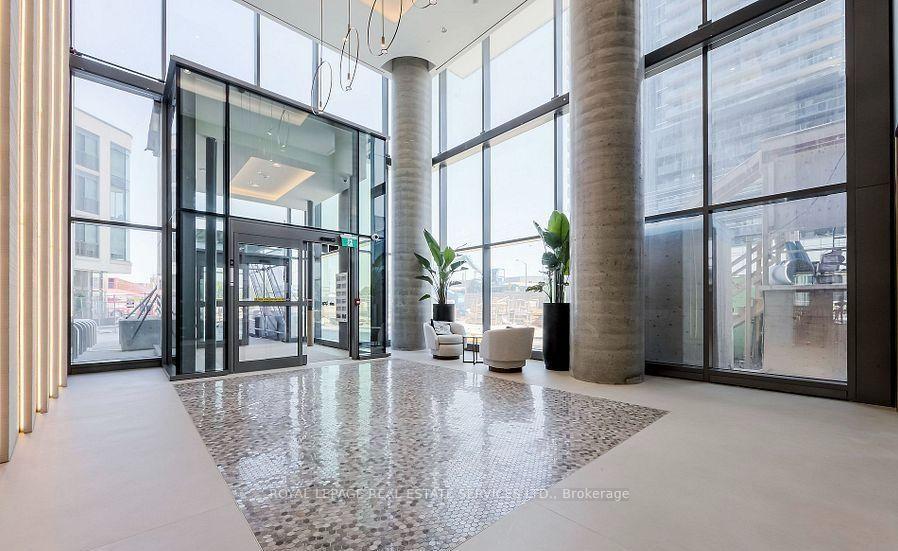 Photo 2 of Unit 2106, 7890 Jane Street, Vaughan, Vaughan Corporate Centre — HOMEH