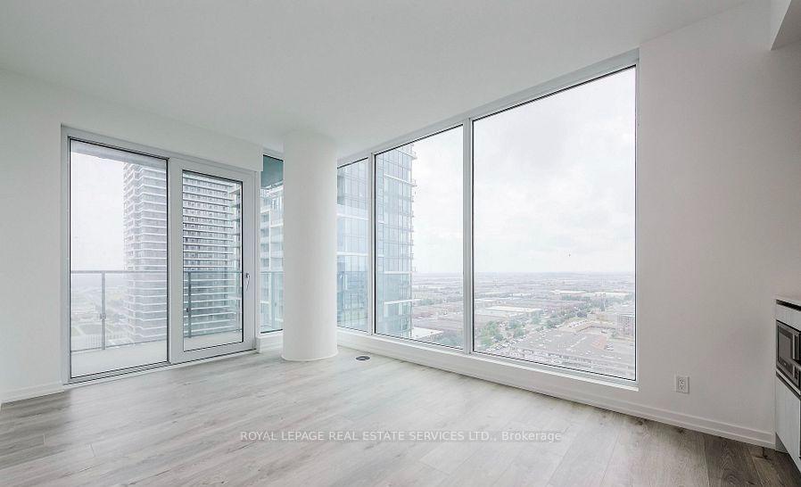 Photo 5 of Unit 2106, 7890 Jane Street, Vaughan, Vaughan Corporate Centre — HOMEH