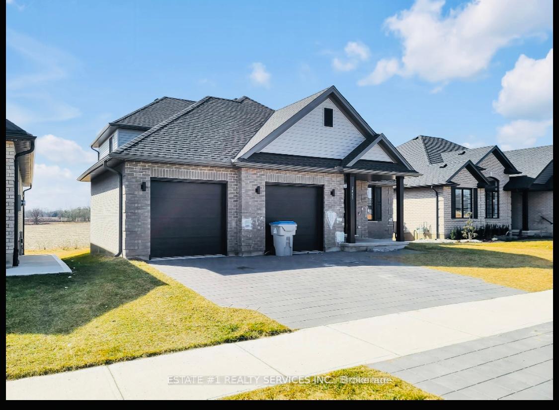 Photo 2 of 2047 Lockwood Crescent, Strathroy-Caradoc, Rural Strathroy-Caradoc — HOMEH