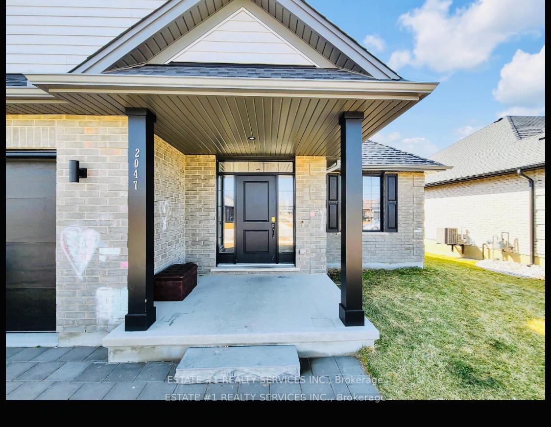 Photo 4 of 2047 Lockwood Crescent, Strathroy-Caradoc, Rural Strathroy-Caradoc — HOMEH
