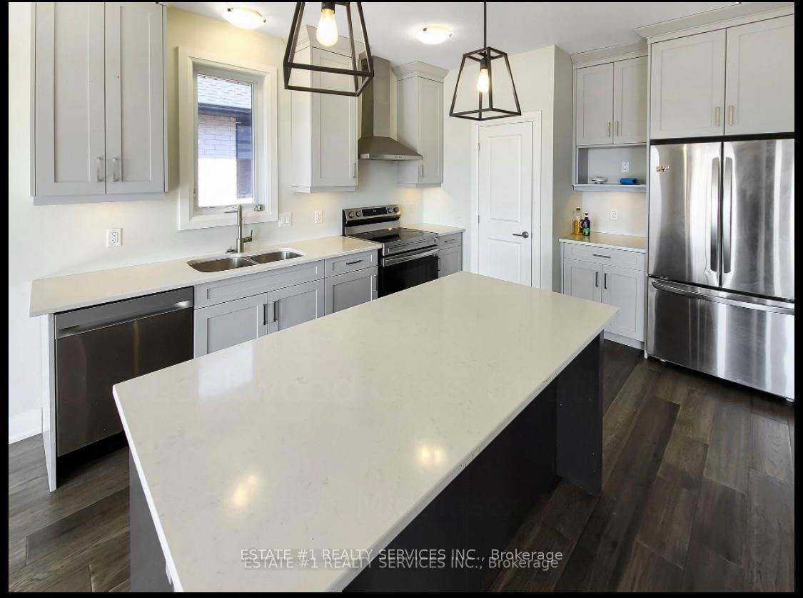 Photo 17 of 2047 Lockwood Crescent, Strathroy-Caradoc, Rural Strathroy-Caradoc — HOMEH