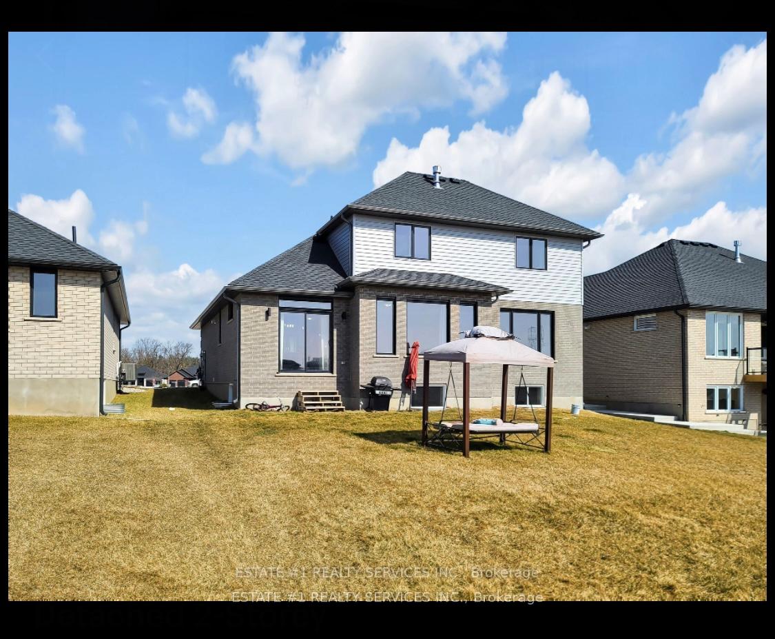 Photo 38 of 2047 Lockwood Crescent, Strathroy-Caradoc, Rural Strathroy-Caradoc — HOMEH