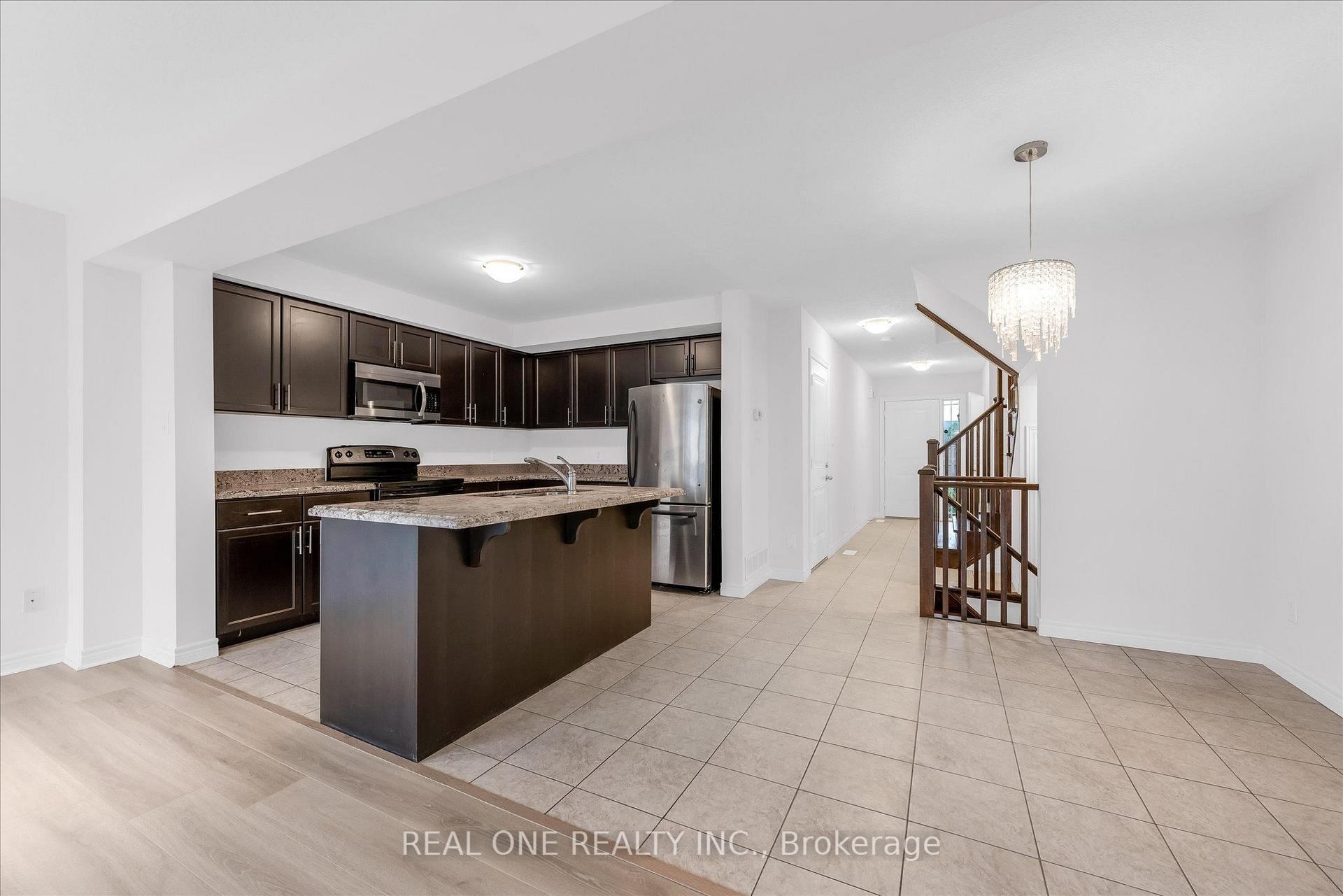 Photo 5 of Unit 19, 70 Highgate Drive, Hamilton, Stoney Creek Mountain — HOMEH