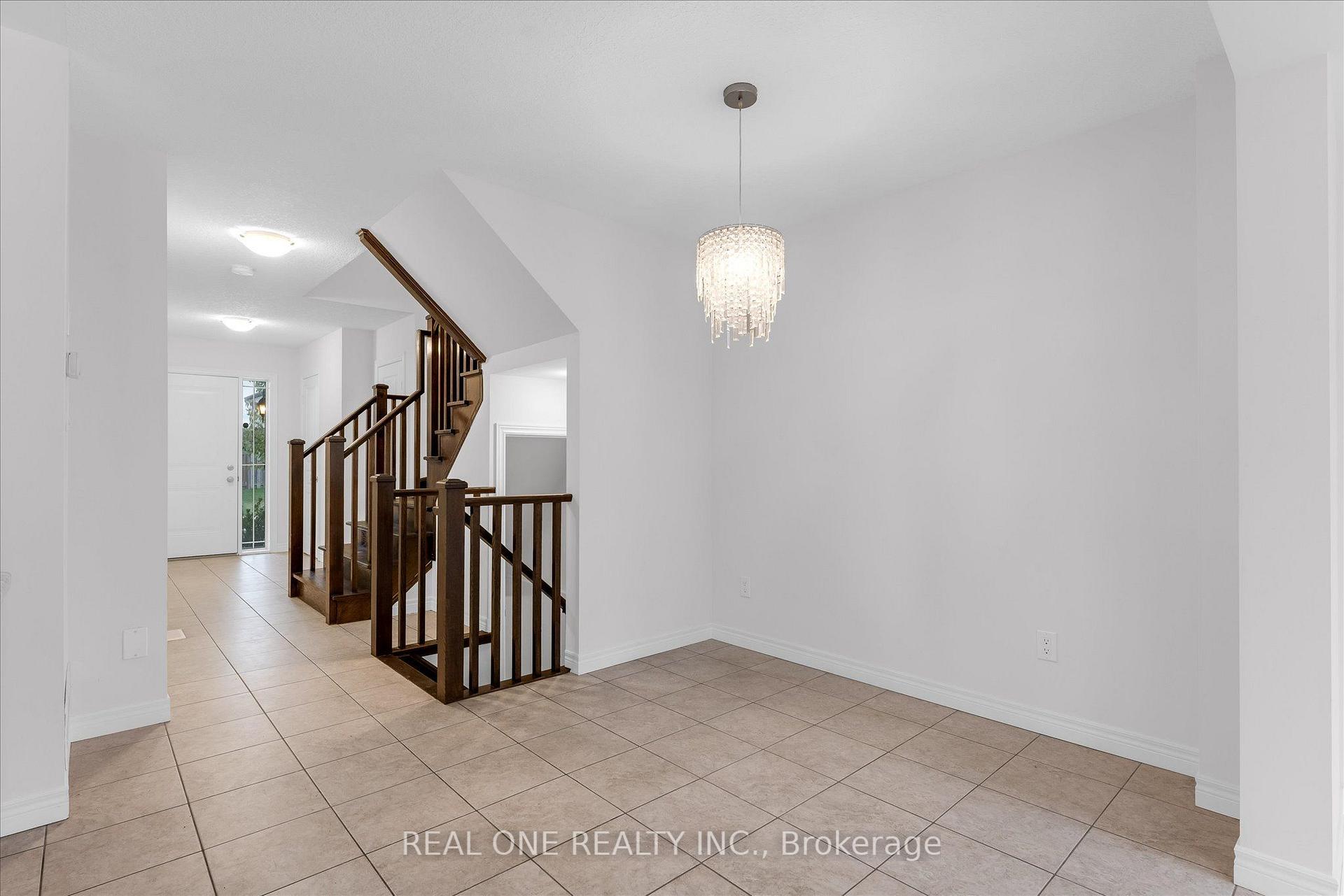 Photo 8 of Unit 19, 70 Highgate Drive, Hamilton, Stoney Creek Mountain — HOMEH