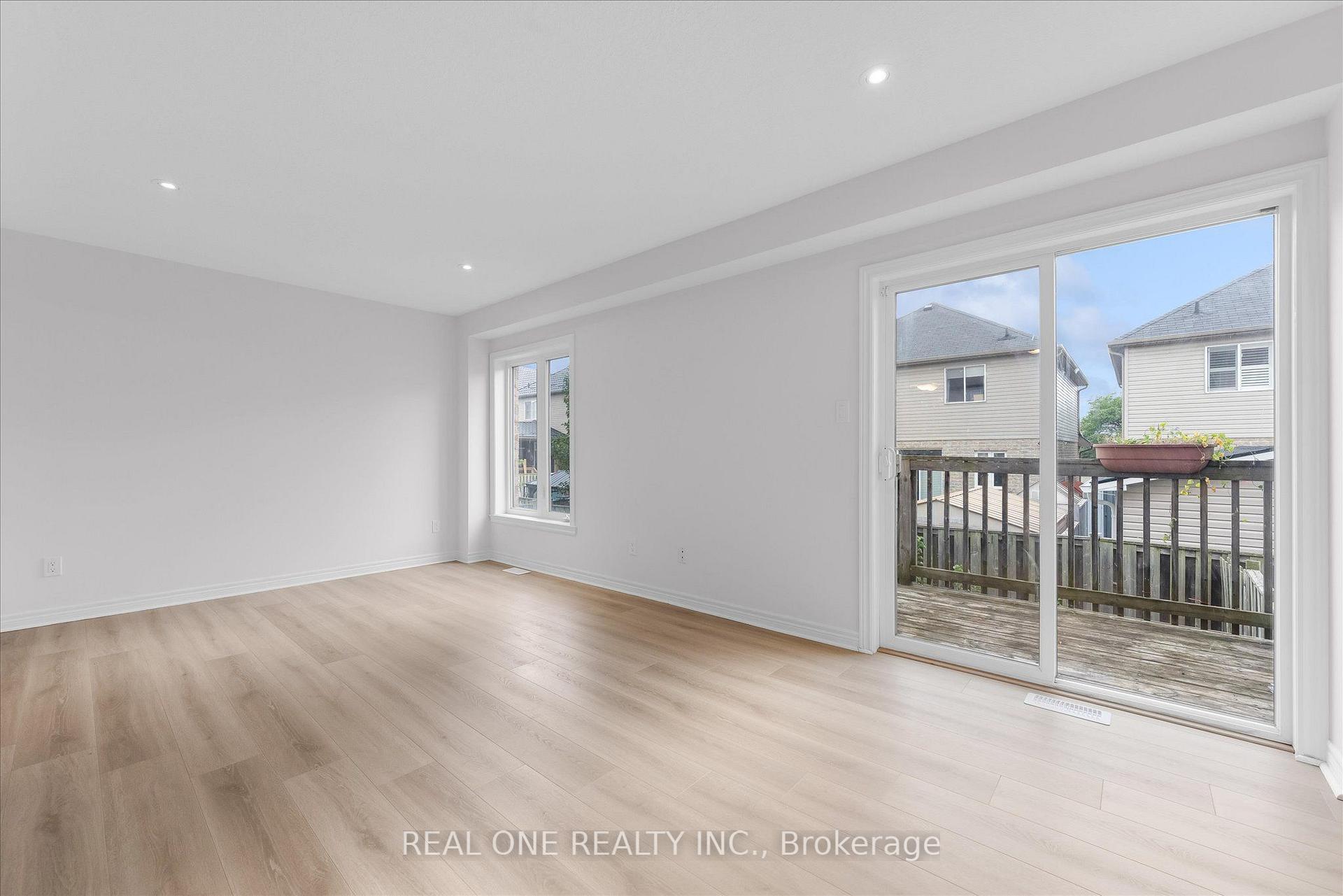 Photo 10 of Unit 19, 70 Highgate Drive, Hamilton, Stoney Creek Mountain — HOMEH