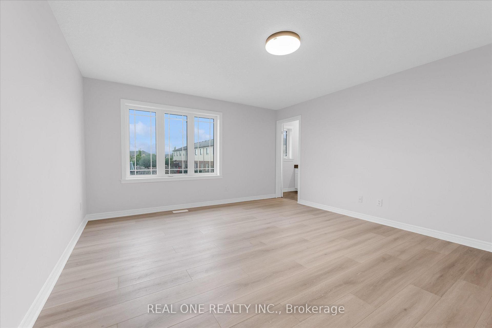 Photo 13 of Unit 19, 70 Highgate Drive, Hamilton, Stoney Creek Mountain — HOMEH