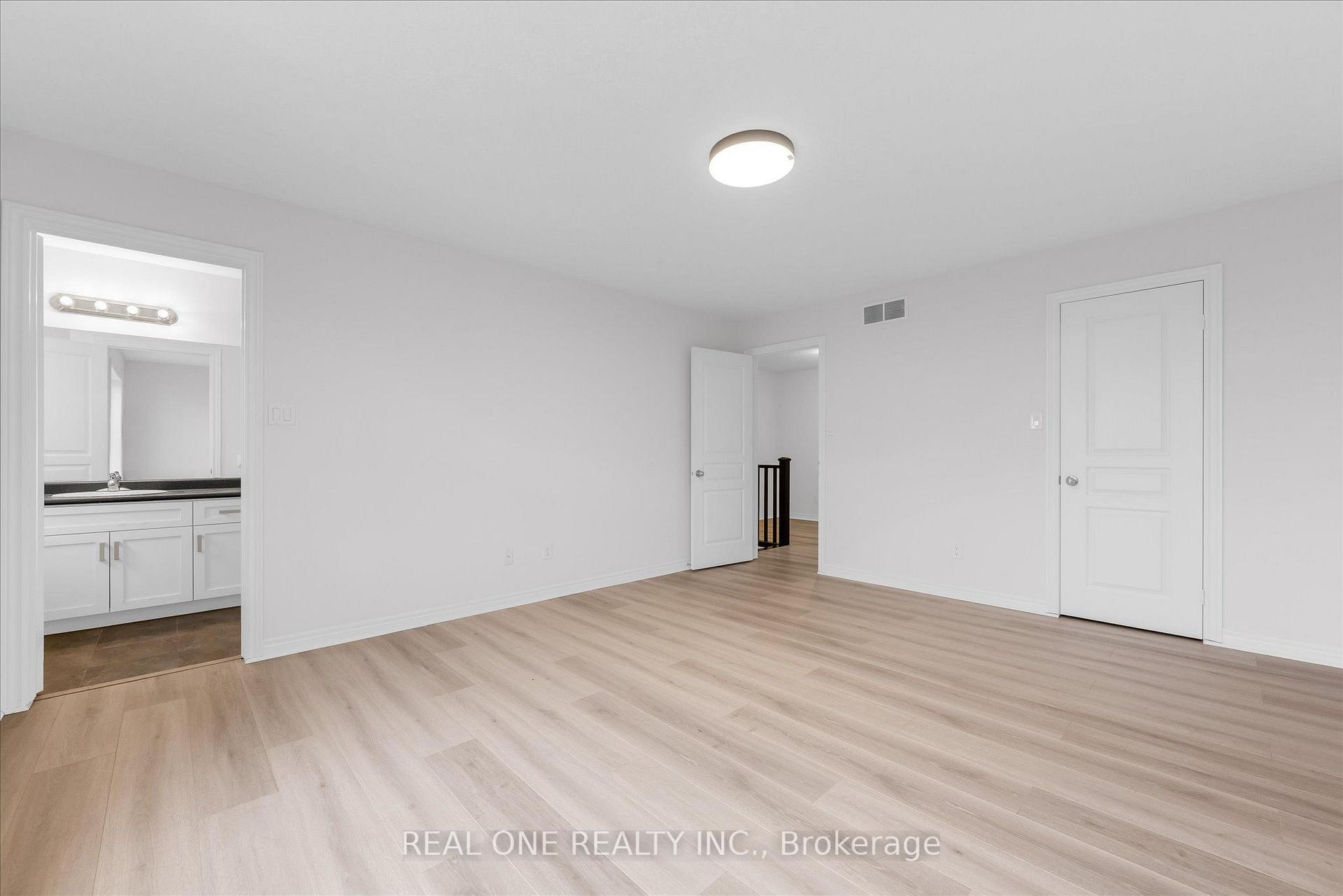 Photo 14 of Unit 19, 70 Highgate Drive, Hamilton, Stoney Creek Mountain — HOMEH