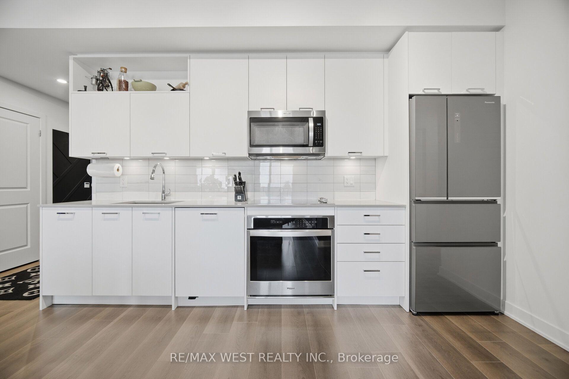 Photo 7 of Unit 312, 120 Eagle Rock Way, Vaughan, Rural Vaughan — HOMEH