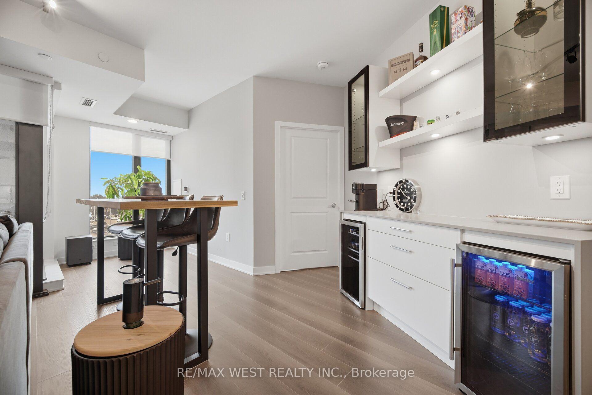 Photo 11 of Unit 312, 120 Eagle Rock Way, Vaughan, Rural Vaughan — HOMEH