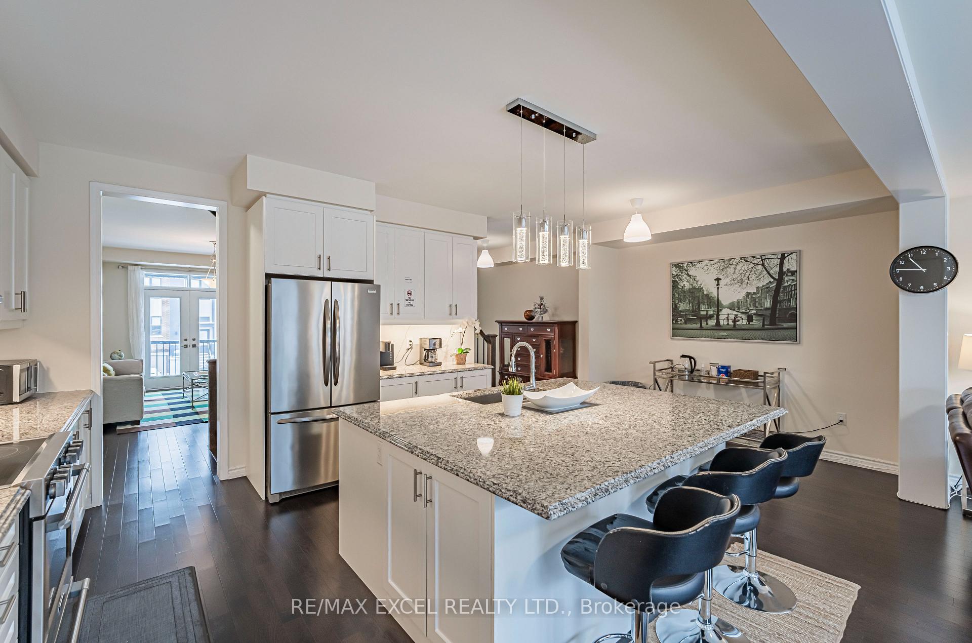 Photo 3 of Unit Main, 30 Vaudeville Drive, Etobicoke, Alderwood — HOMEH