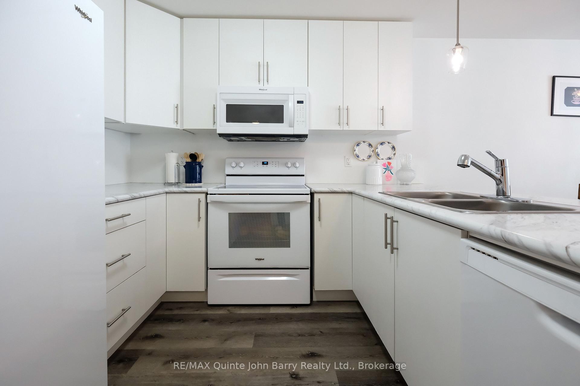 Photo 6 of 25 Hillside Meadow Drive, Quinte West, Murray Ward — HOMEH