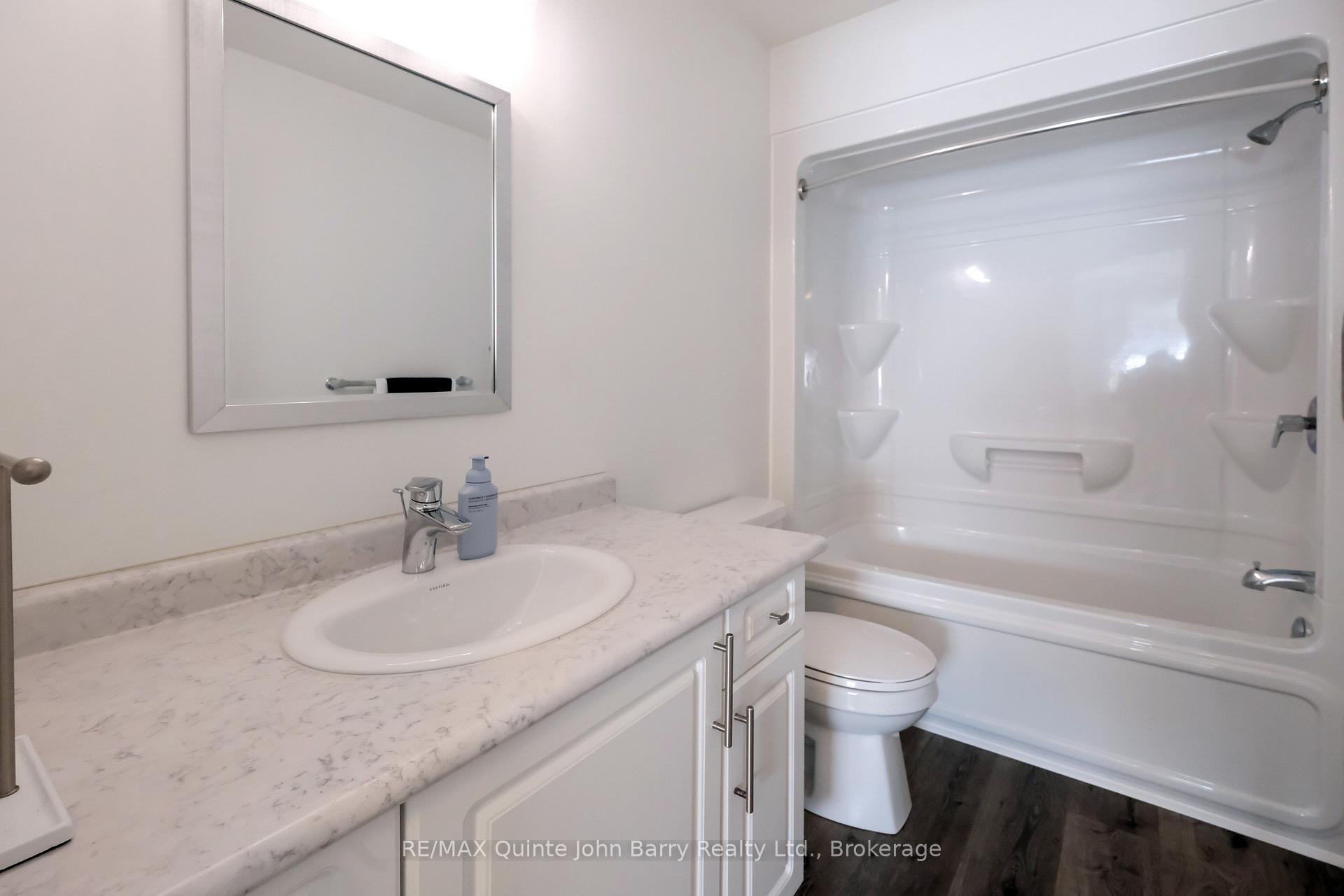 Photo 15 of 25 Hillside Meadow Drive, Quinte West, Murray Ward — HOMEH