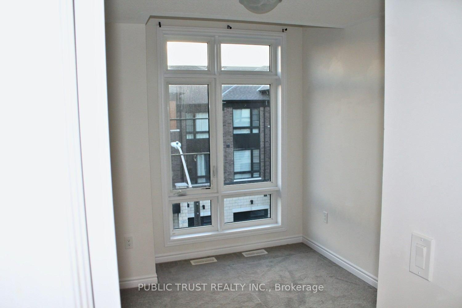 Photo 18 of 45 Lake Trail Way, Whitby, Brooklin — HOMEH