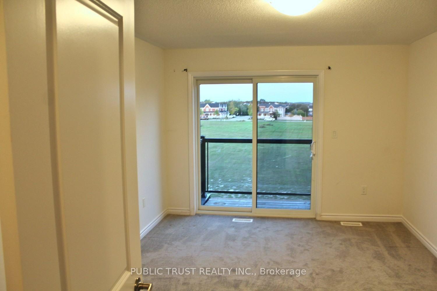 Photo 26 of 45 Lake Trail Way, Whitby, Brooklin — HOMEH
