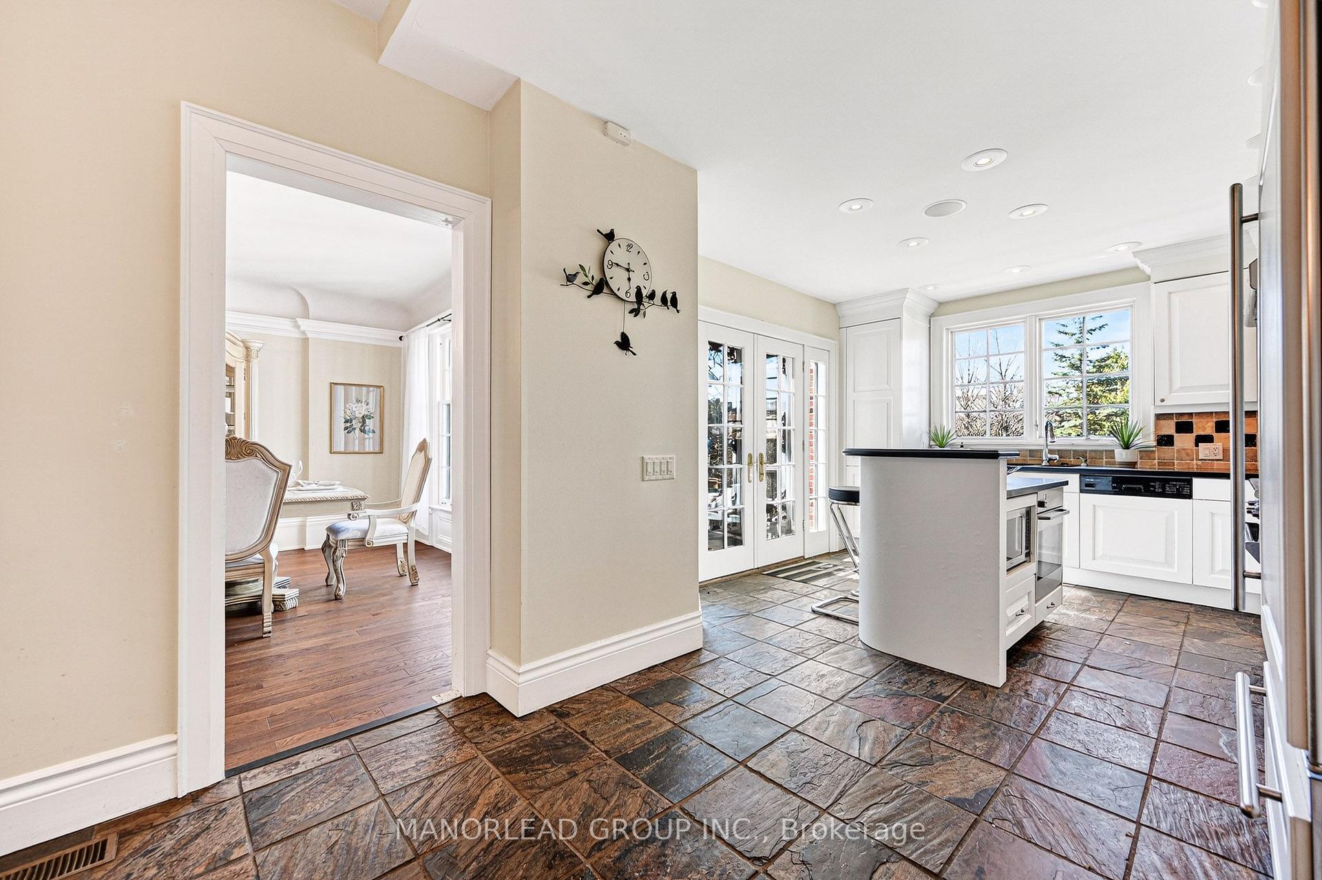 Photo 12 of 8 Killarney Road, Toronto, Forest Hill South — HOMEH