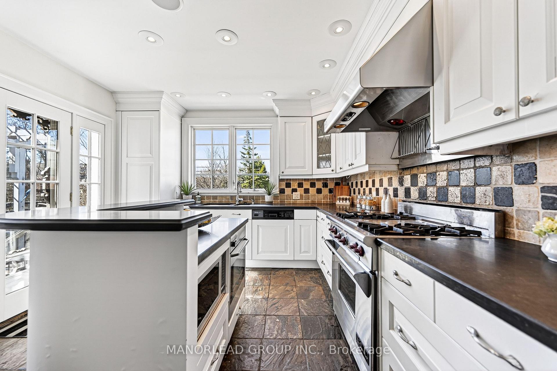 Photo 13 of 8 Killarney Road, Toronto, Forest Hill South — HOMEH