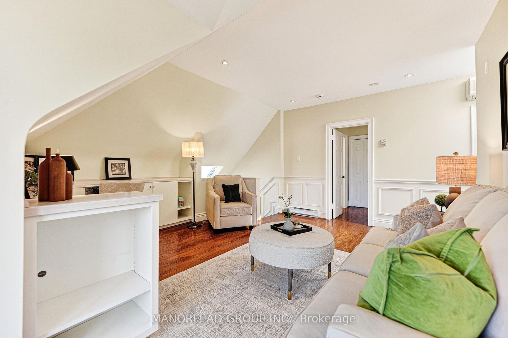 Photo 32 of 8 Killarney Road, Toronto, Forest Hill South — HOMEH