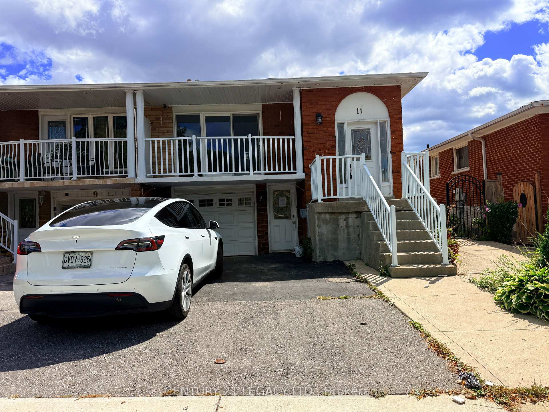 Photo 1 of 11 Tolton Drive, Brampton, Brampton North — HOMEH