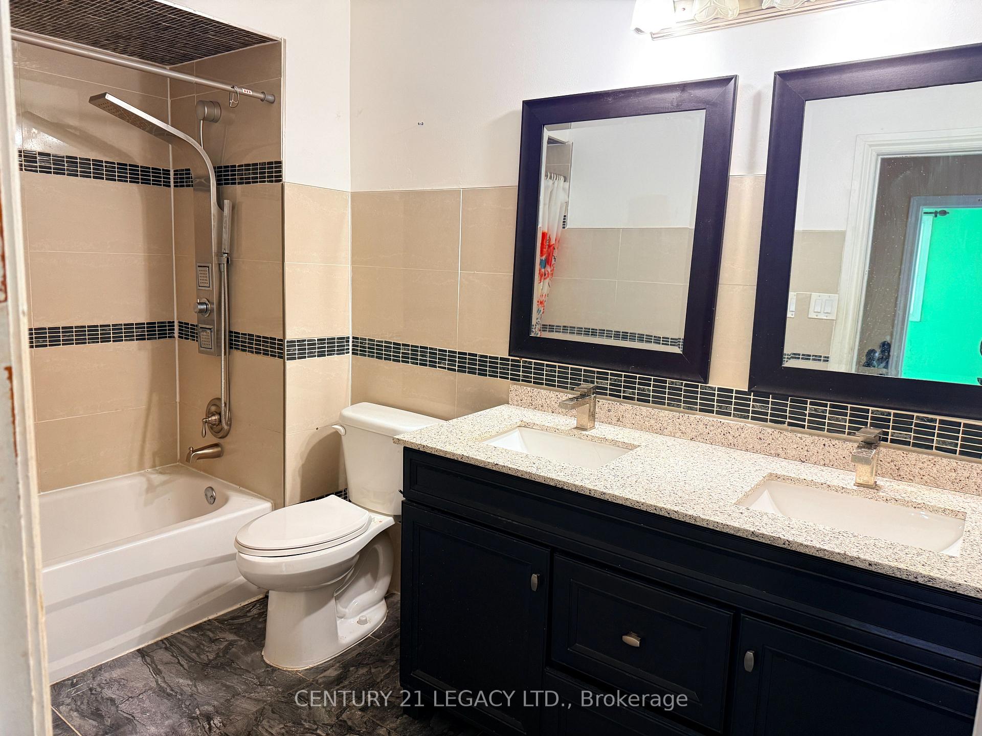 Photo 13 of 11 Tolton Drive, Brampton, Brampton North — HOMEH