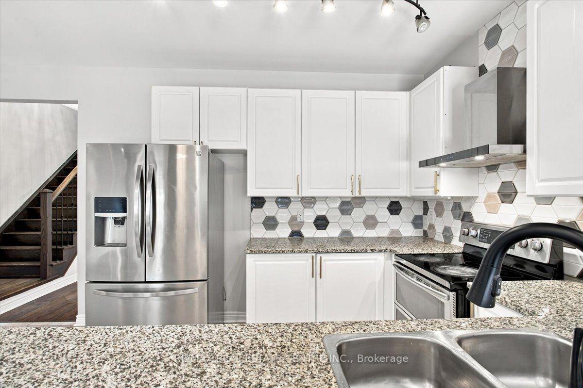 Photo 11 of 1053 Job Crescent, Milton, Harrison — HOMEH