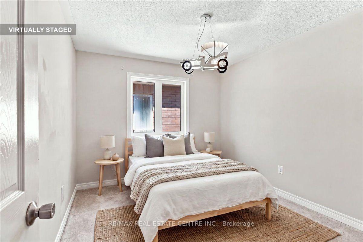 Photo 27 of 1053 Job Crescent, Milton, Harrison — HOMEH