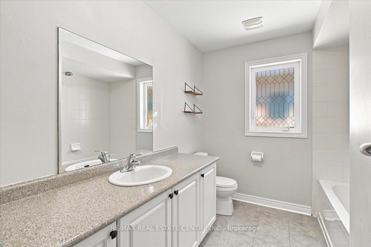 Photo 31 of 1053 Job Crescent, Milton, Harrison — HOMEH